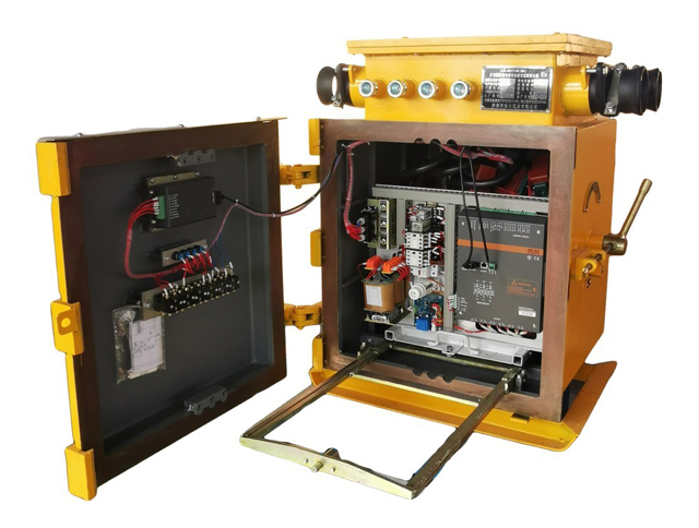 矿用隔爆兼本质安全型交流软起动器QJR-400(315,200)、1140(660)-2
